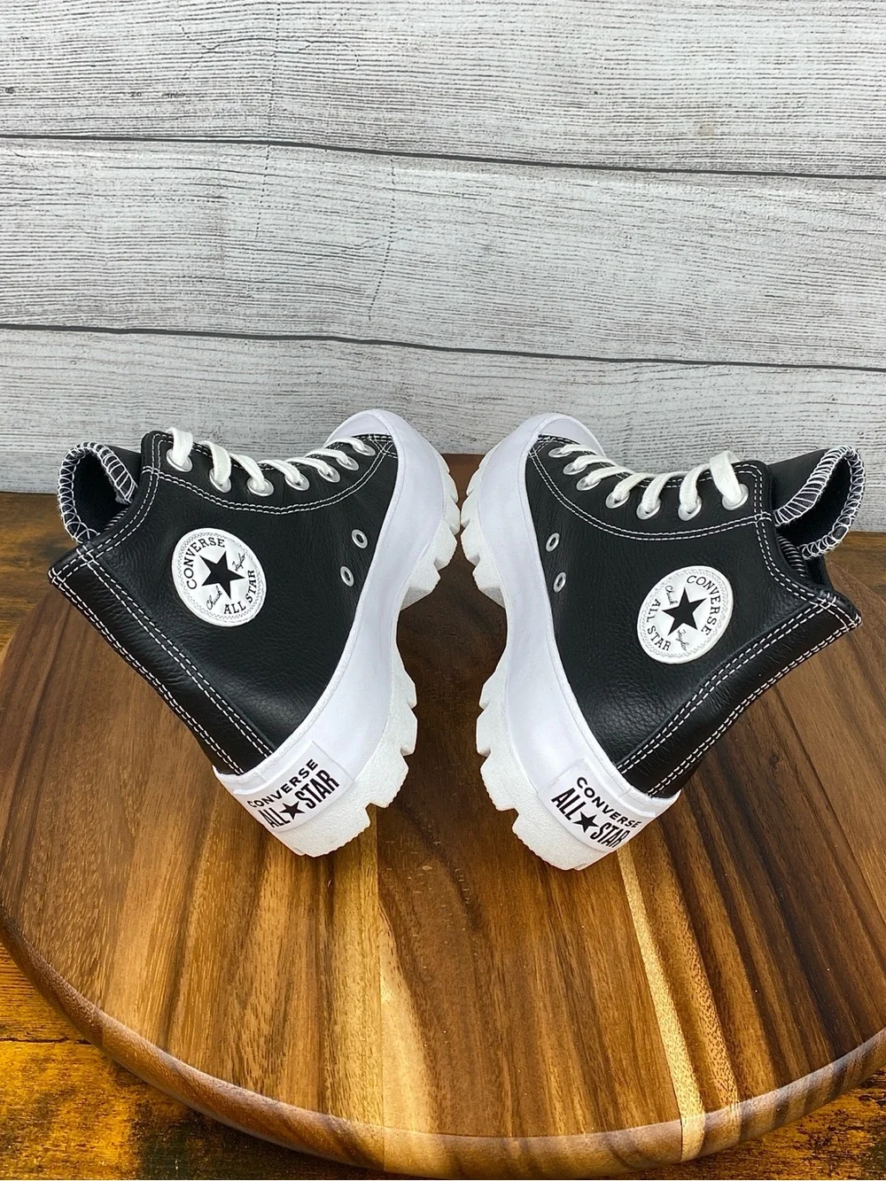Converse Chuck Taylor All Star Lugged Leather High Black White Women’s Size 5